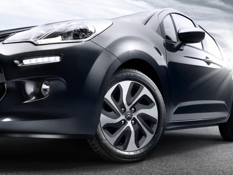  Citroen C3 2013 года  (фото 19 из 38)